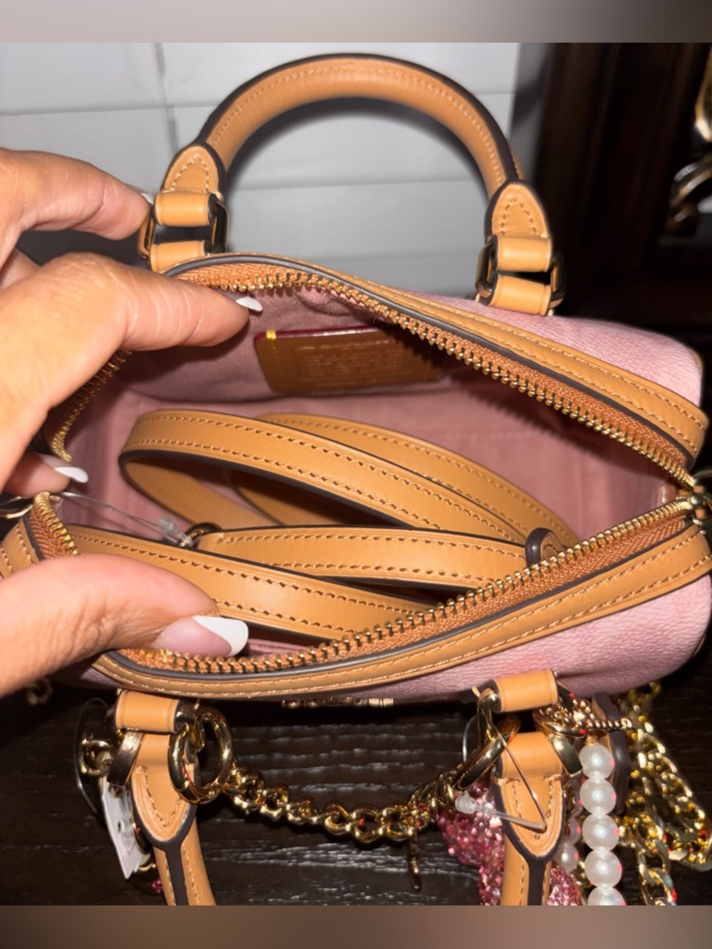 COACH Powder Pink Mini Rowan Signature Canvas 2026. Tan Handles & Gold Hardware - Picture 4 of 7